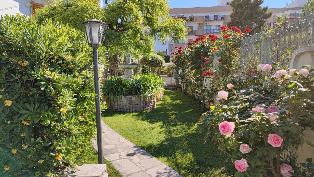Villa Mary Трани Екстериор снимка
