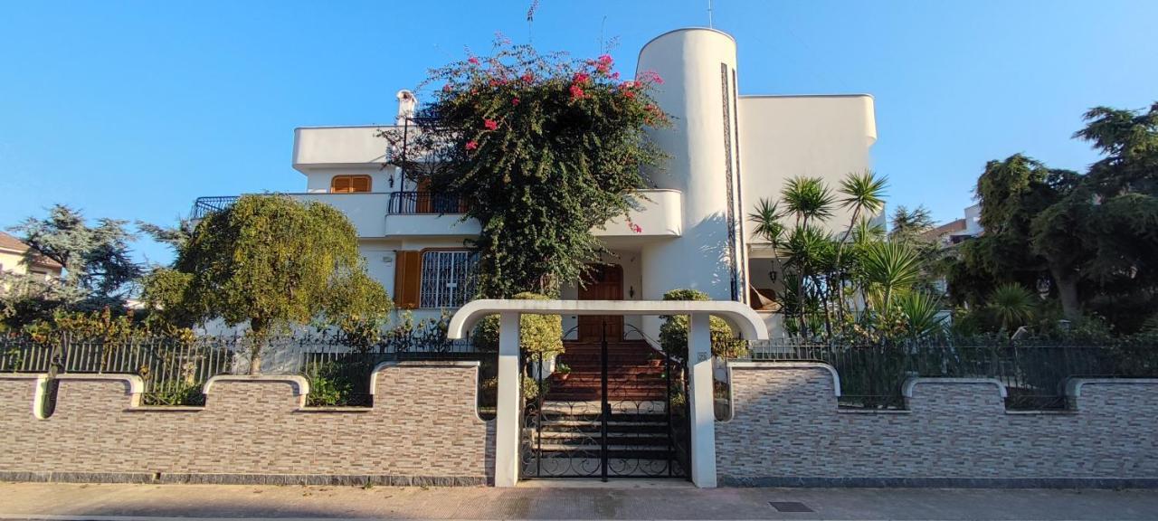 Villa Mary Трани Екстериор снимка