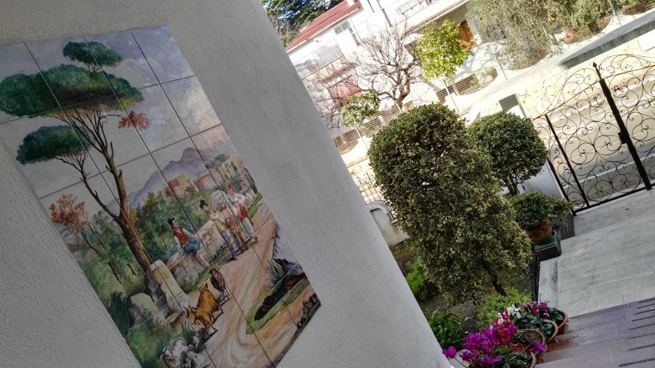 Villa Mary Трани Екстериор снимка